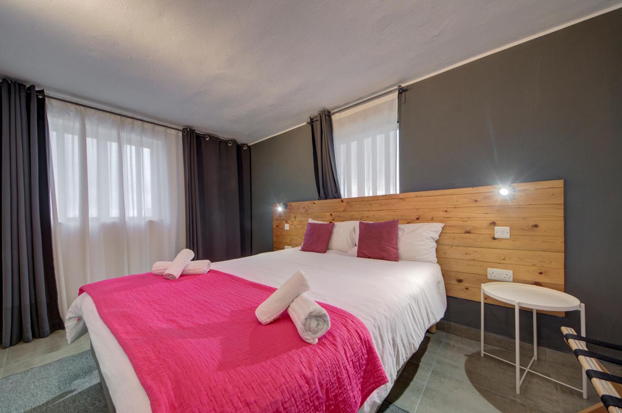 Caro Boutique Guest House San Gwann Exterior photo
