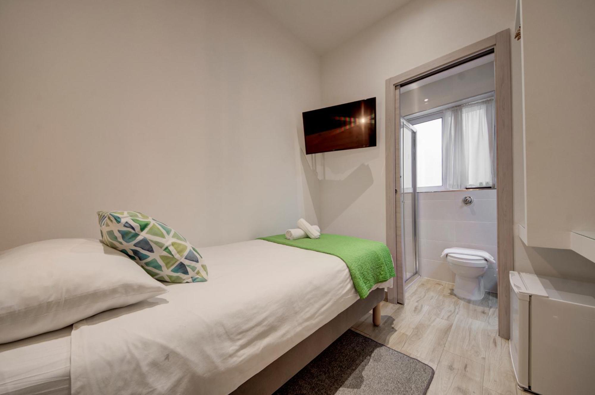 Caro Boutique Guest House San Gwann Exterior photo
