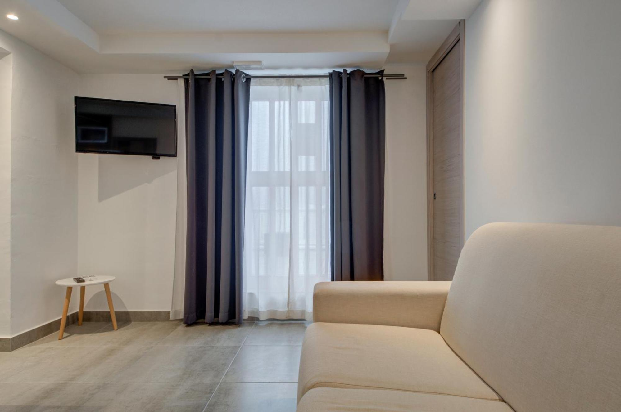 Caro Boutique Guest House San Gwann Exterior photo