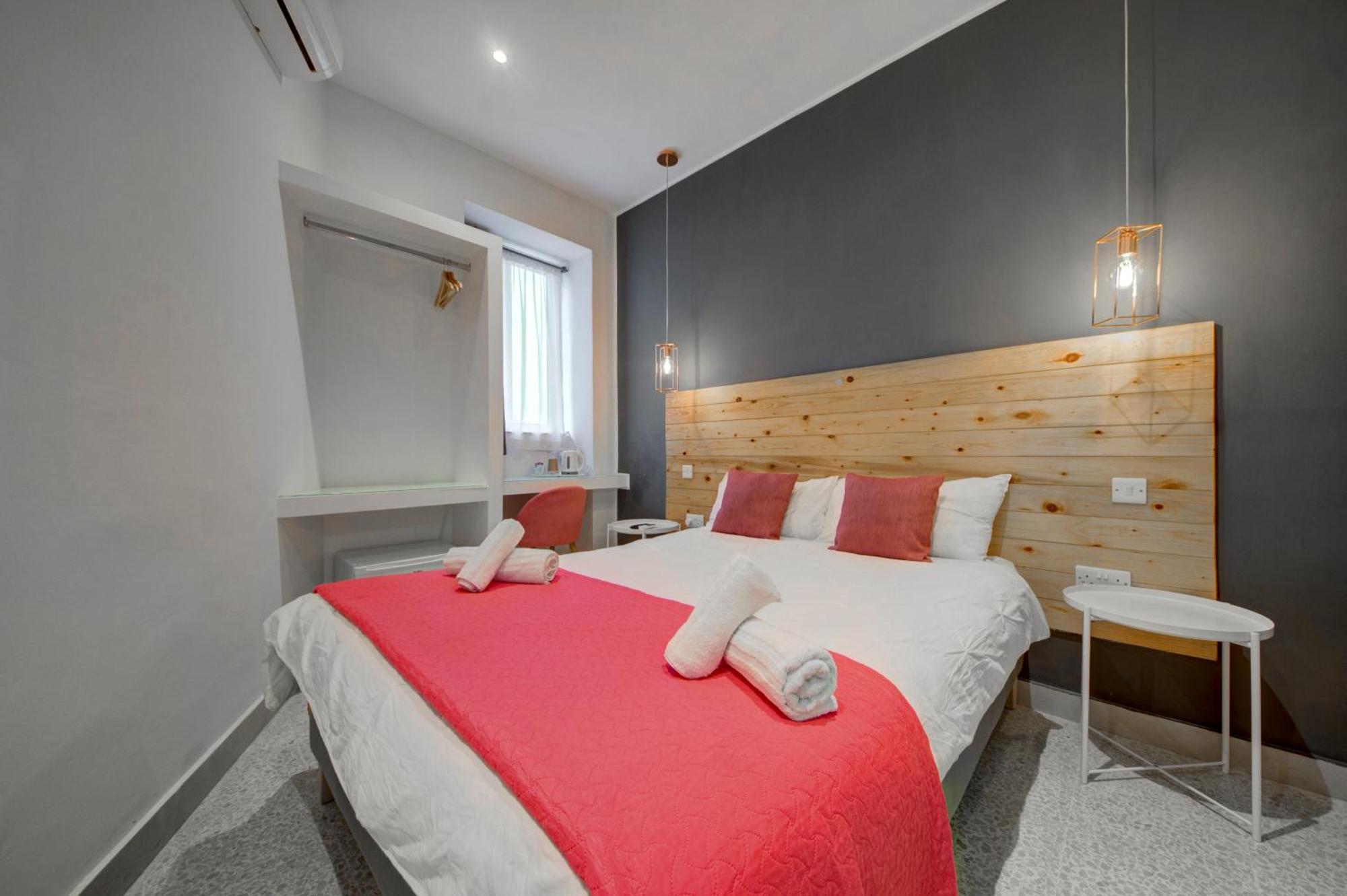 Caro Boutique Guest House San Gwann Exterior photo