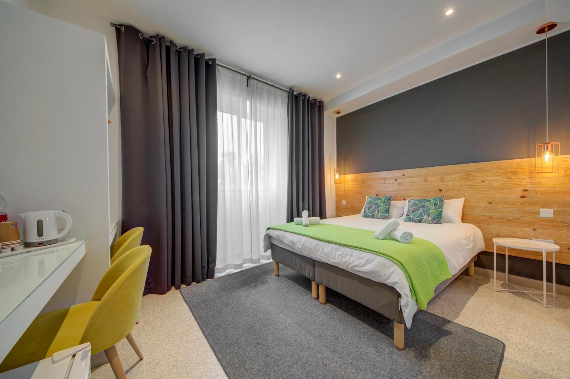 Caro Boutique Guest House San Gwann Exterior photo